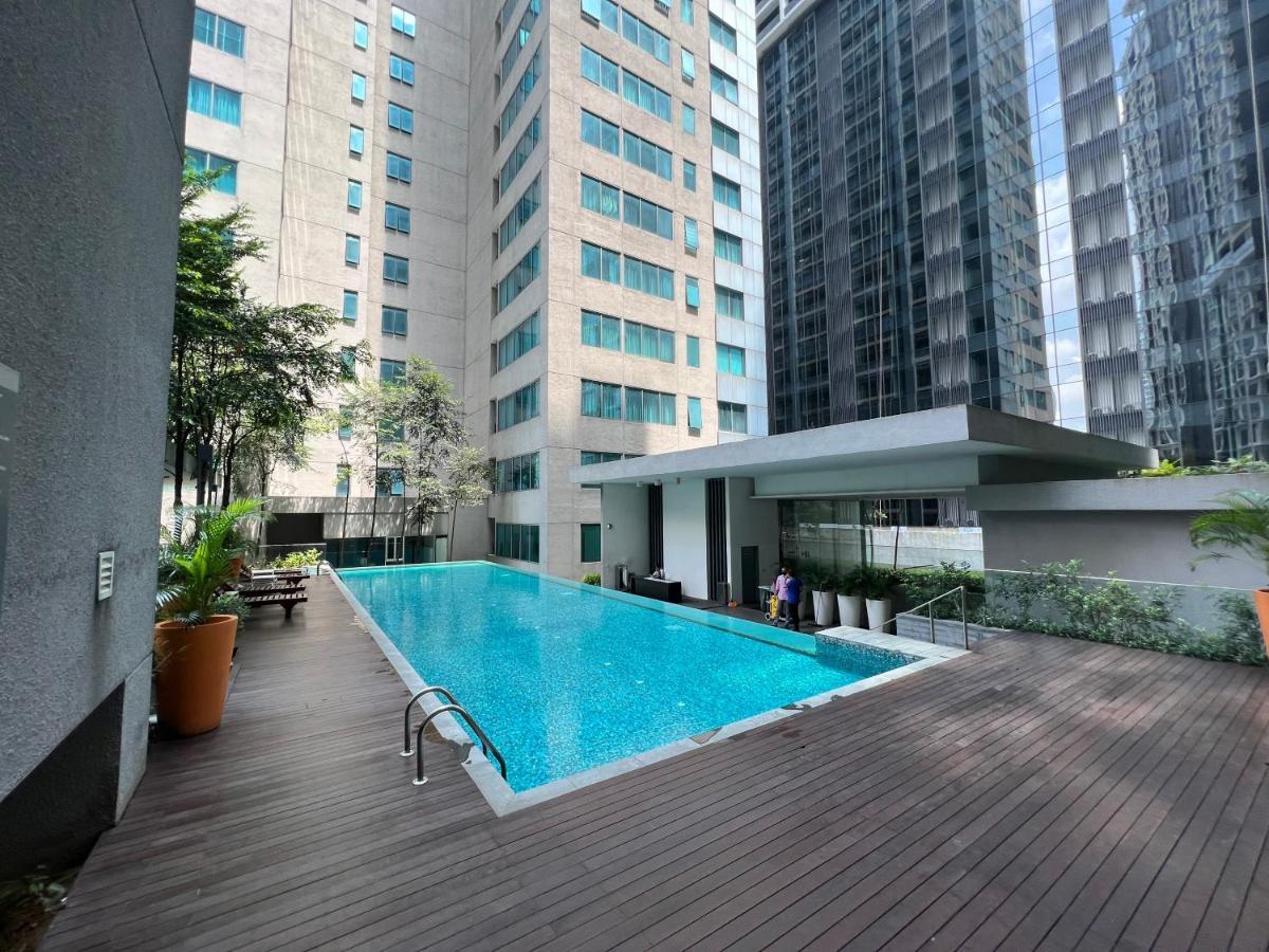 Summer Suites Klcc By Luna Куала-Лумпур Экстерьер фото